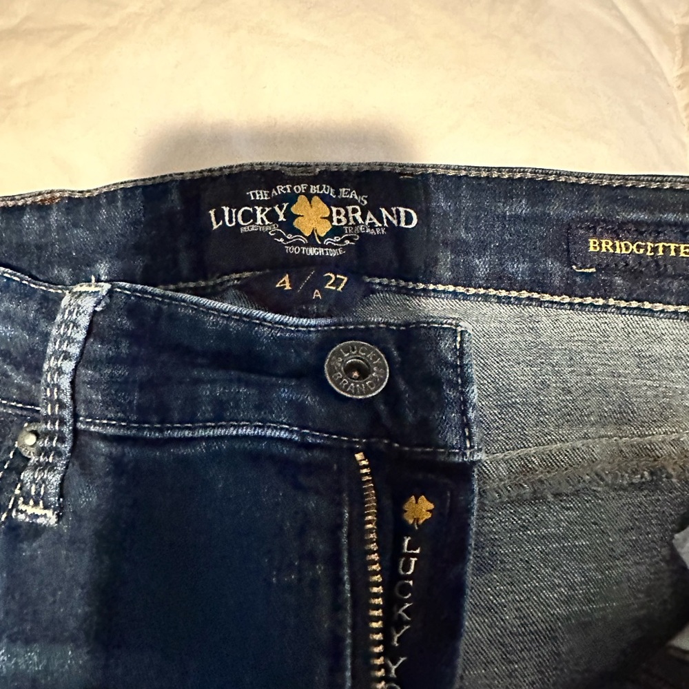 Lucky jeans size 4/27